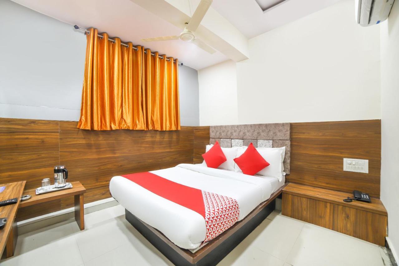 โอโย 67345 โฮเทล อัญชนี อินน์ Naroda ภายนอก รูปภาพ
